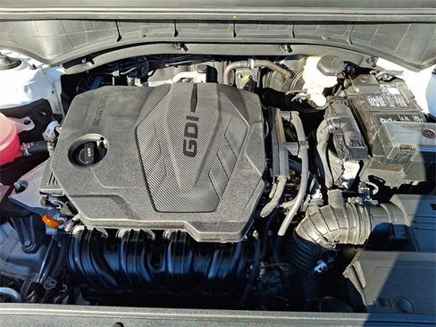 Certified 2025 Kia Sorento LX image 27