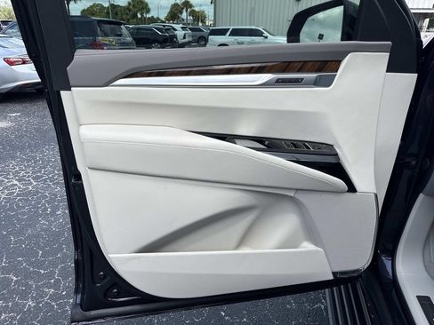 New 2026 Cadillac Escalade Platinum Luxury w/ LPO, Radiant Package AWD/4WD image 20