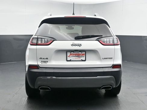 Used 2019 Jeep Cherokee Limited image 7
