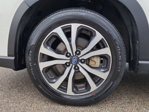 Used 2023 Subaru Forester Limited image 9