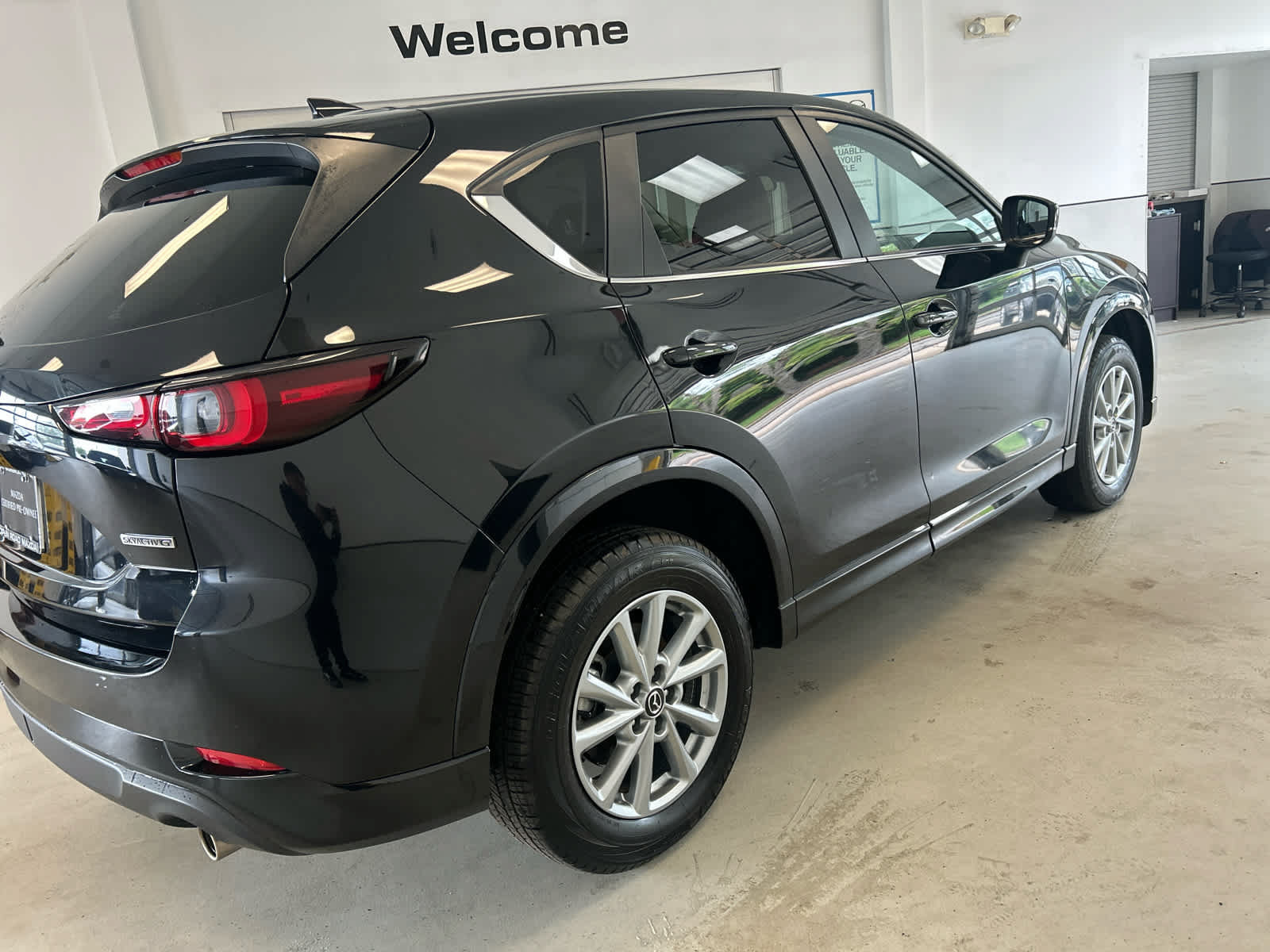 Certified 2024 MAZDA CX-5 AWD 2.5 S w/ Select Package image 6