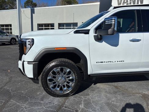 New 2026 GMC Sierra 2500 Denali Ultimate image 7