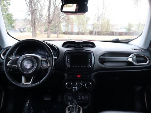 Used 2016 Jeep Renegade Limited image 16