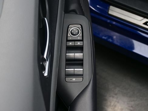 Used 2024 Toyota Prius XLE image 11