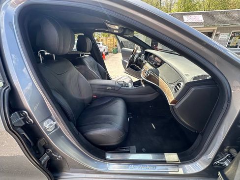 Used 2015 Mercedes-Benz S 550 4MATIC Sedan image 19