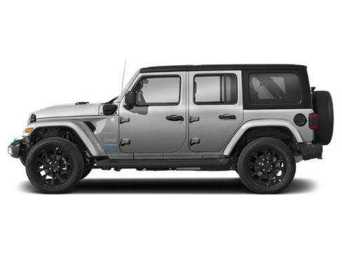 Used 2023 Jeep Wrangler Unlimited Sahara w/ Cold Weather Group AWD/4WD image 5
