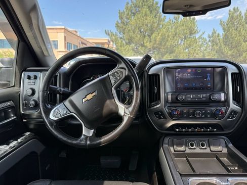 Used 2015 Chevrolet Silverado 2500 LTZ AWD/4WD image 26
