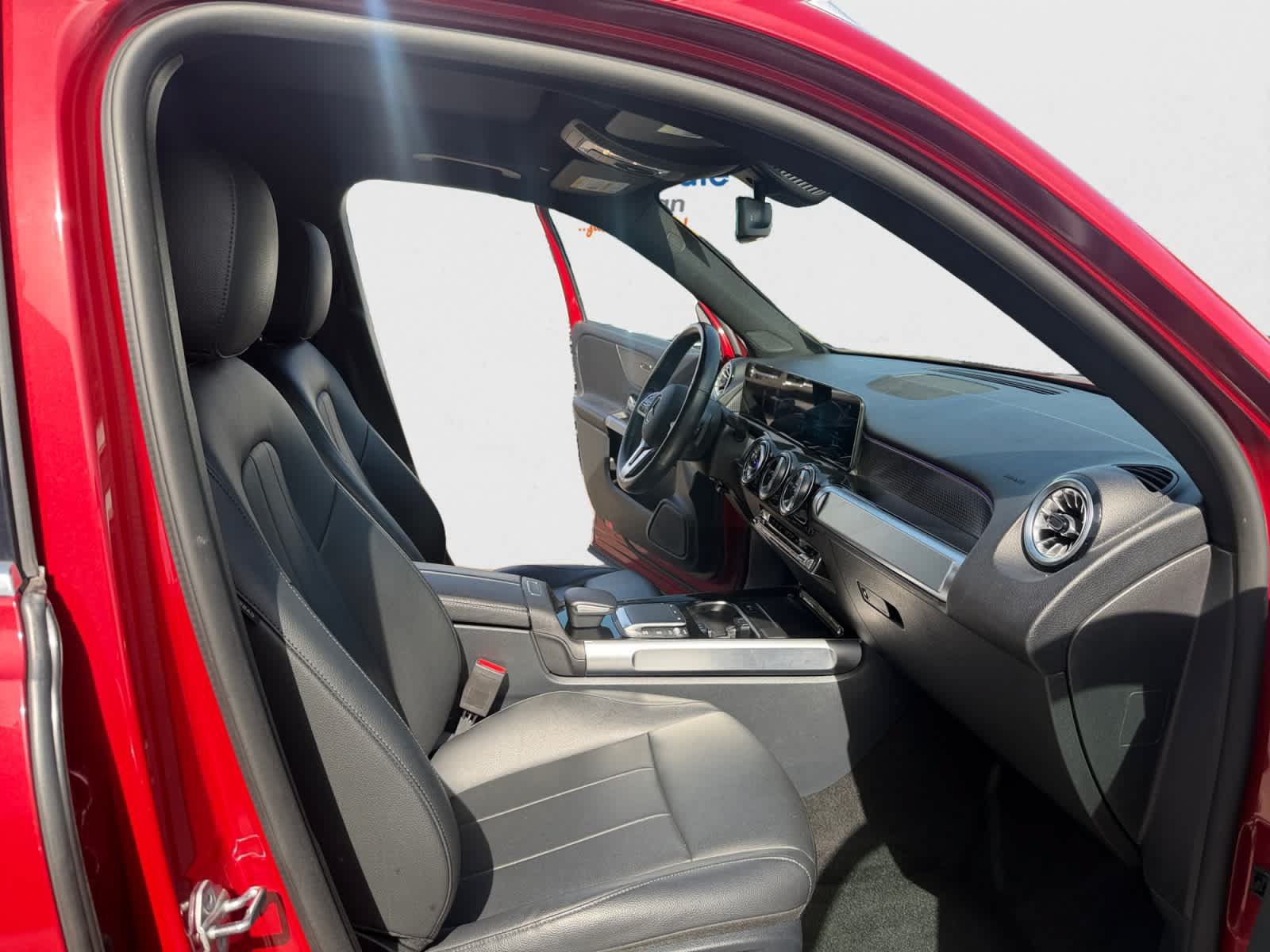 Used 2022 Mercedes-Benz GLB 250 4MATIC image 19