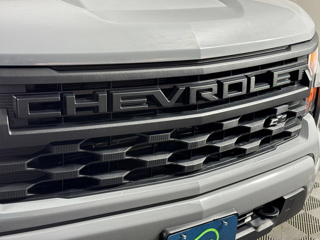 Certified 2024 Chevrolet Silverado 1500 Custom w/ Turbomax Blackout Package AWD/4WD image 4