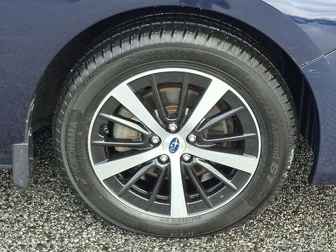 Used 2019 Subaru Impreza 2.0i Premium w/ Eyesight & BSD/Rcta & SRF image 8