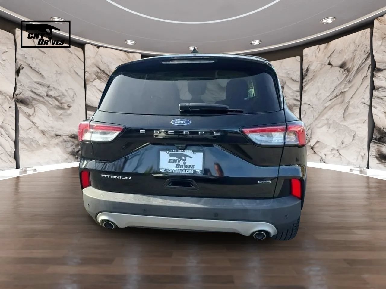 Used 2021 Ford Escape Titanium FWD image 6
