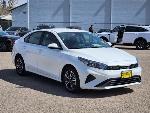 Used 2024 Kia Forte LXS FWD image 5