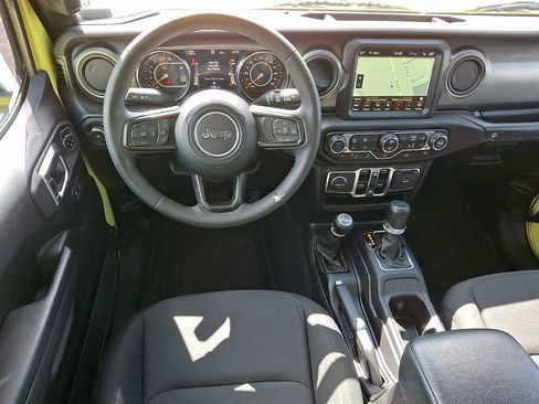 Used 2023 Jeep Wrangler Unlimited Sport AWD/4WD image 10