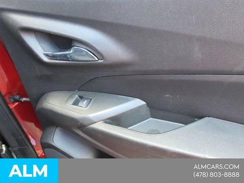 Used 2024 Chevrolet Trax LS w/ LS Convenience Package FWD image 17