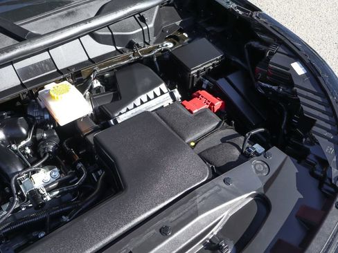 Used 2025 Nissan Pathfinder SL w/ SL Premium Package image 12