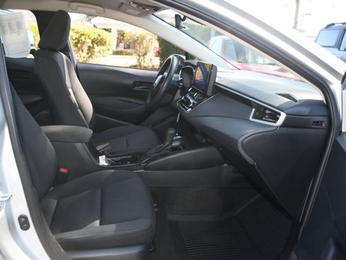 Certified 2025 Toyota Corolla LE image 20