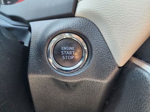 Used 2019 Toyota RAV4 XLE w/ Convenience Package image 32