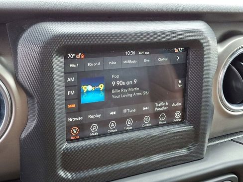 Used 2020 Jeep Gladiator Rubicon w/ LED Lighting Group image 14