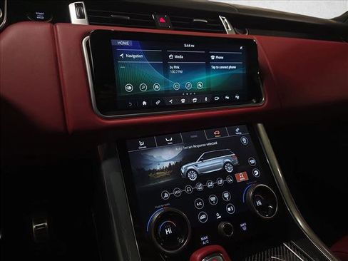 Used 2020 Land Rover Range Rover Sport SVR image 20