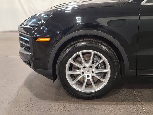 New 2026 Porsche Cayenne image 34