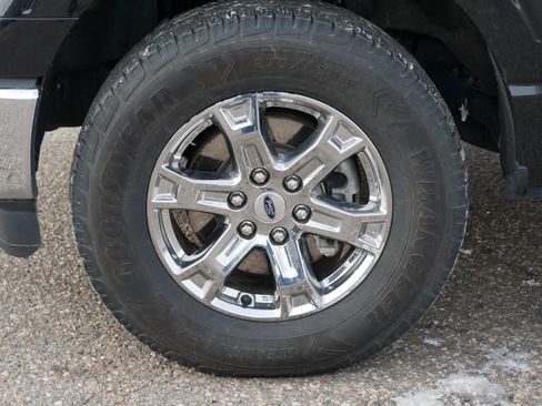 Certified 2021 Ford F150 XLT w/ Equipment Group 302A High image 11