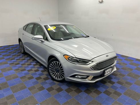Used 2018 Ford Fusion Titanium image 32
