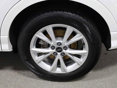 Certified 2025 Audi Q3 2.0T Premium w/ Convenience Package image 35