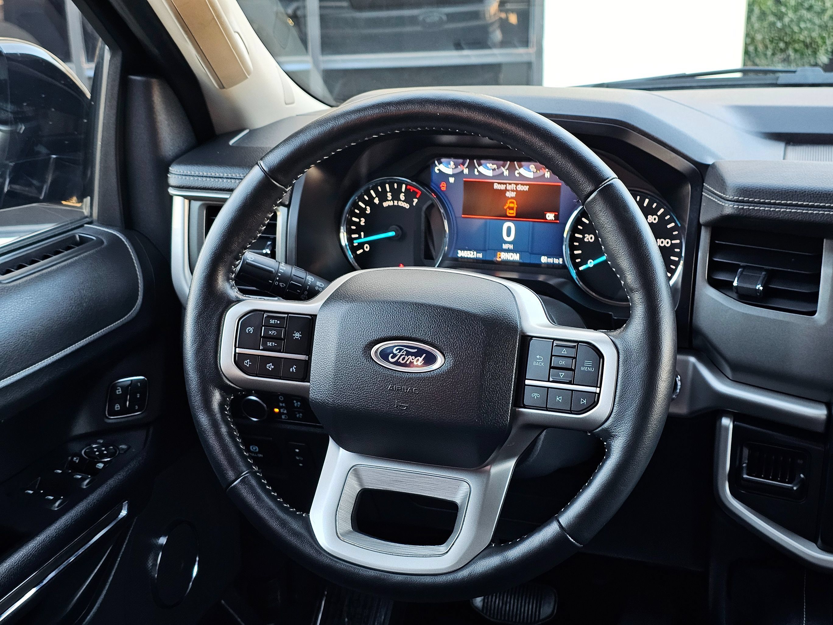 Used 2022 Ford Expedition XLT AWD/4WD image 25