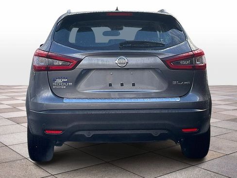 Used 2022 Nissan Rogue Sport SL w/ Premium Package image 4