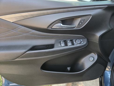 Used 2025 Buick Envista Sport Touring w/ Convenience I Package FWD image 30