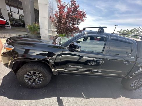 Used 2023 Toyota Tacoma SR5 w/ Technology Package AWD/4WD image 4