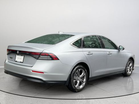 Used 2023 Honda Accord EX image 6