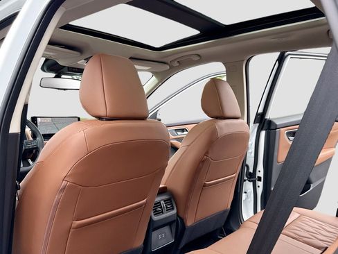 New 2026 Nissan Rogue Platinum AWD/4WD image 6