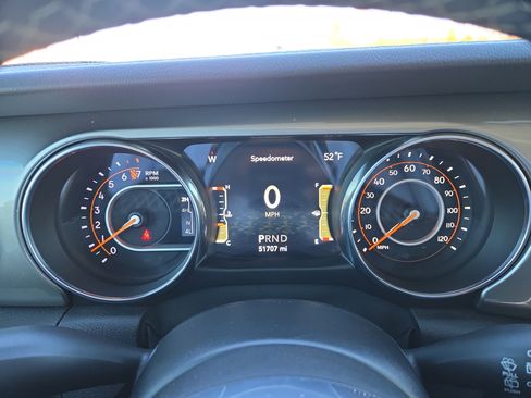 Used 2020 Jeep Wrangler Unlimited Sahara w/ LED Lighting Group image 13