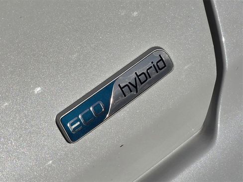 Used 2018 Kia Niro Touring image 10