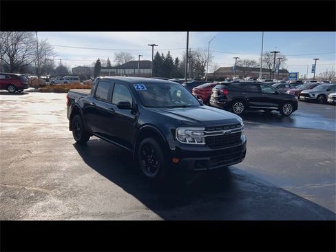 Used 2023 Ford Maverick Lariat w/ Lariat Luxury Package image 2