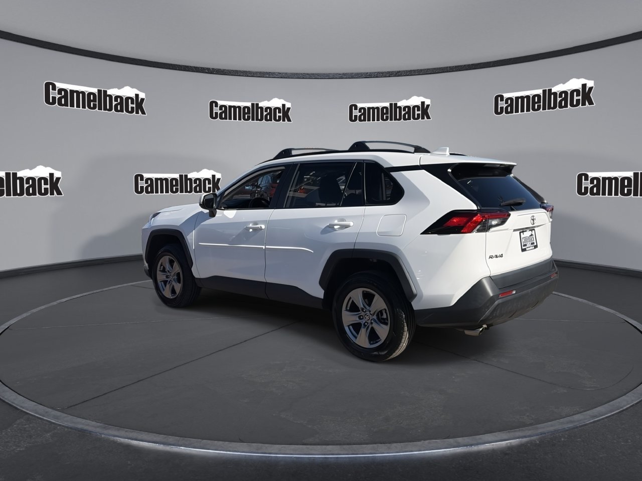 Used 2023 Toyota RAV4 XLE FWD image 5