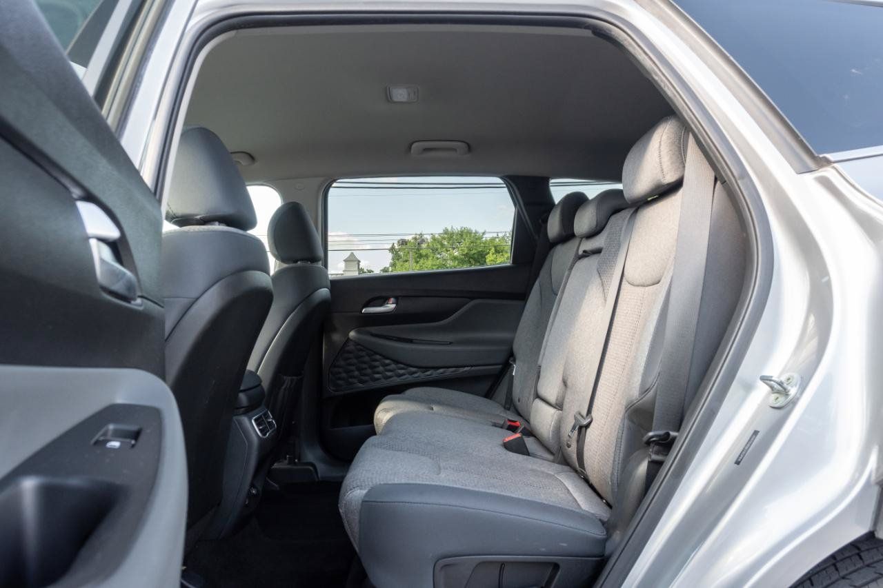 Used 2021 Hyundai Santa Fe SE FWD image 14