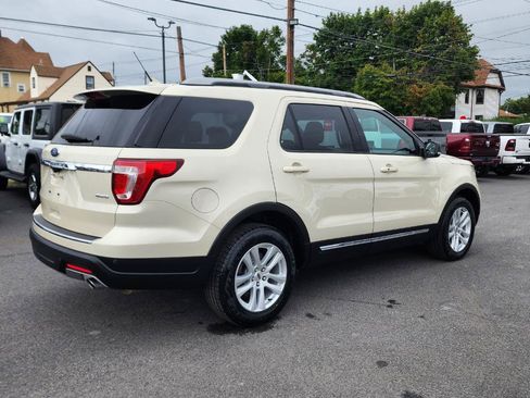 Used 2018 Ford Explorer XLT w/ Equipment Group 201A AWD/4WD image 5