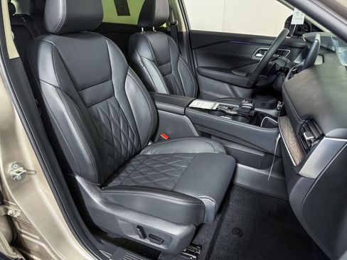 New 2026 Nissan Rogue Platinum w/ Platinum Premium Package image 12