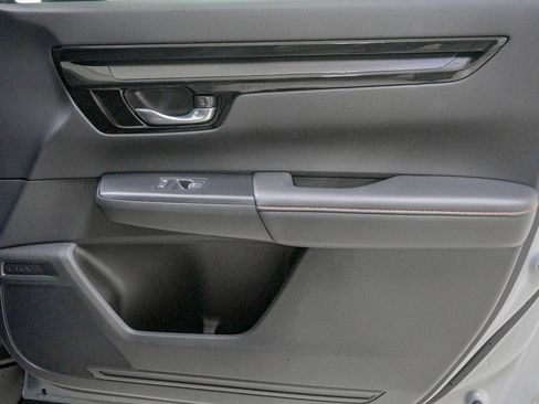 Used 2026 Honda CR-V Sport Touring image 31