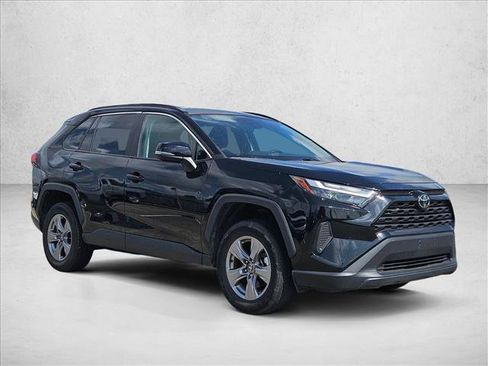 Used 2024 Toyota RAV4 XLE AWD/4WD image 3
