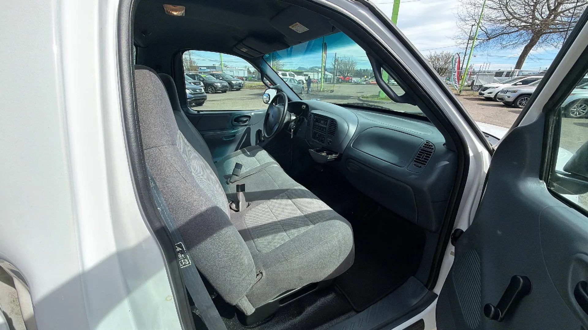 Used 2000 Ford F150 2WD Regular Cab image 11