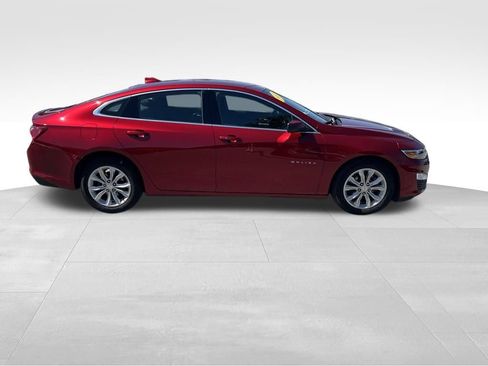 Used 2022 Chevrolet Malibu LT FWD image 8