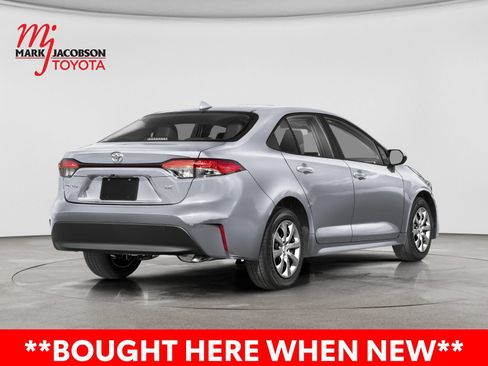 Used 2023 Toyota Corolla LE FWD image 3