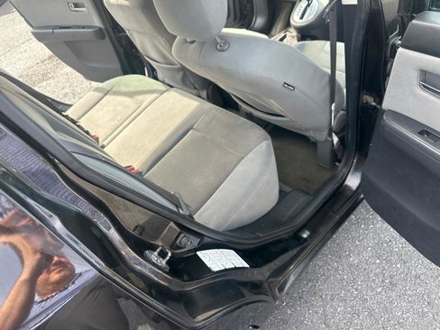 Used 2010 Nissan Sentra 2.0 S FWD image 38