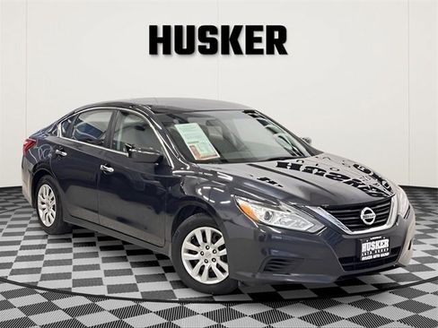 Used 2017 Nissan Altima 2.5 S w/ Power Driver Seat Package image 1