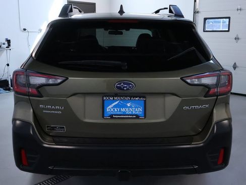 Used 2021 Subaru Outback Premium AWD/4WD image 6