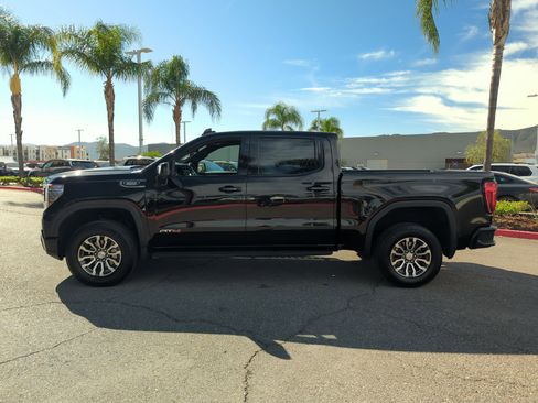 Used 2022 GMC Sierra 1500 AT4 w/ AT4 Premium Package image 7