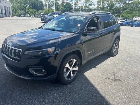 Used 2019 Jeep Cherokee Limited AWD/4WD image 2